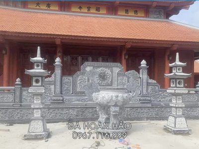 Bình phong đá - lư hương đá - đèn đá Nhà thờ tổ - Từ đường