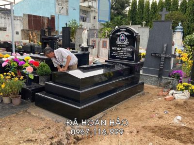 Mộ đá Công giáo đẹp - chất lượng cao bằng đá hoa cương Bình Định