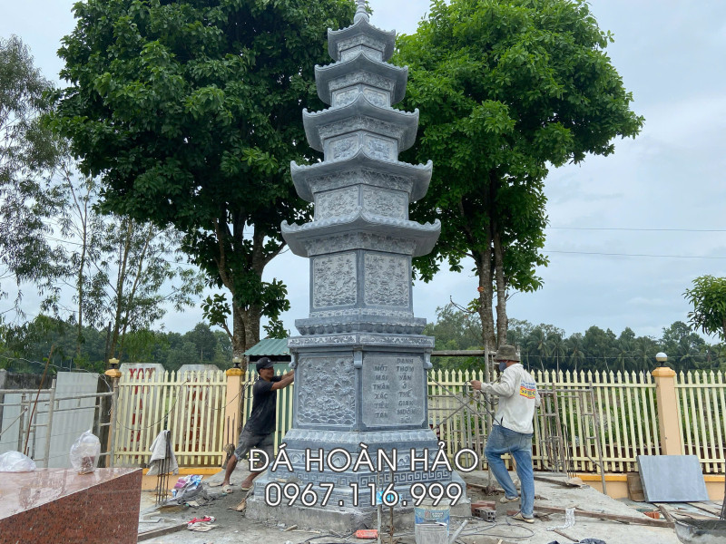 Mẫu Tháp đá phật giáo tại Sài Gòn