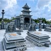 Mẫu Mộ Đá Xanh Rêu Đẹp, Bề Thế Tại Khu Lăng Mộ Gia Đình