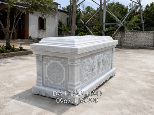 Mẫu Mộ Công giáo bằng đá trắng chất lượng cao, nguyên khối.