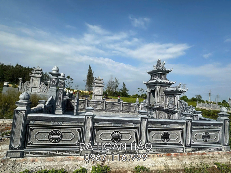 Xu Hướng Thiết Kế Khu Lăng Mộ Bố Mẹ Hiện Đại Cho Diện Tích Nhỏ Năm 2026 34 Thiết Kế Lăng Mộ Đá Cho Bố Mẹ Đẹp, Trang Nghiêm Và Ý Nghĩa